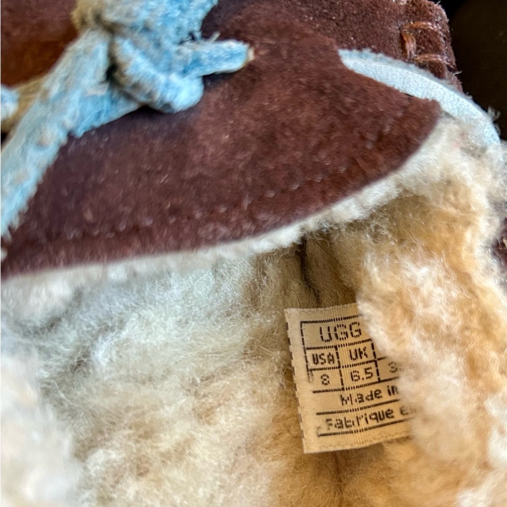 UGG Chocolate Brown Dakota Moccasin - Picture 6 of 7